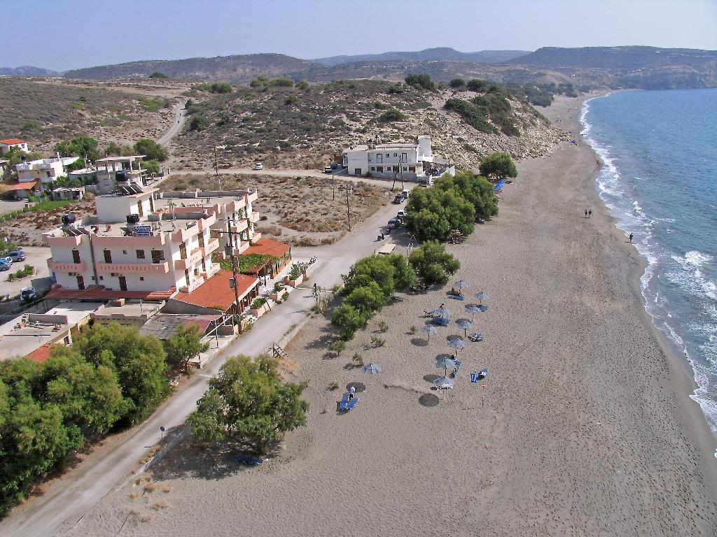Villas Alexandros Petrino Kalamaki  Rum bild