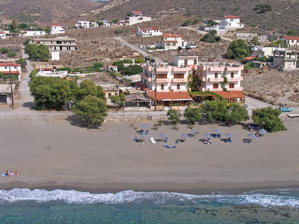 Villas Alexandros Petrino Kalamaki  Rum bild